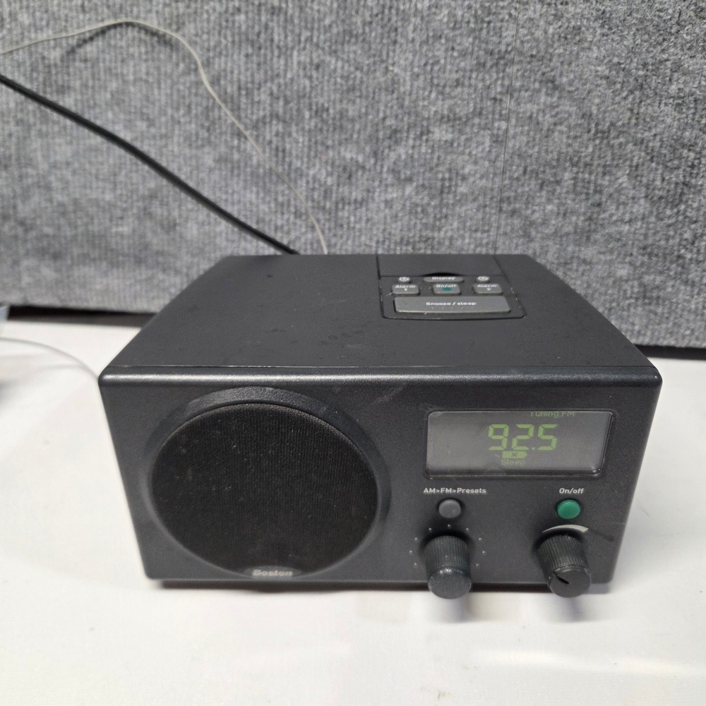 Boston Acoustics Recepter Radio AM FM Clock Radio Black YF3B008637 Dual Alarm